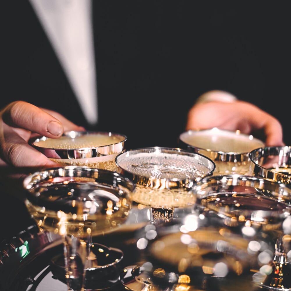 Snacks, Pralinen & Champagner